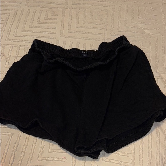 GAP Black Shorts - Picture 1 of 9